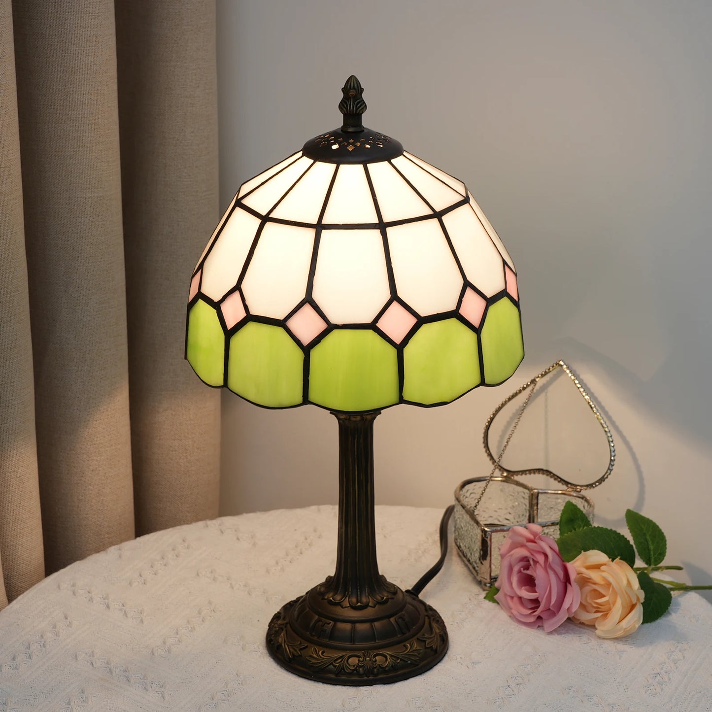 European style living room retro desk lamp, bedside table light