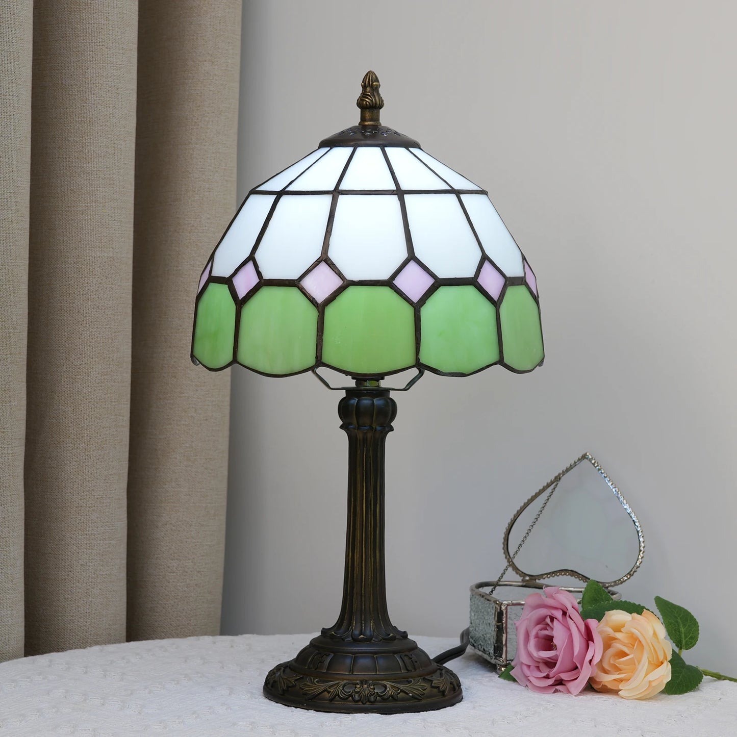 European style living room retro desk lamp, bedside table light